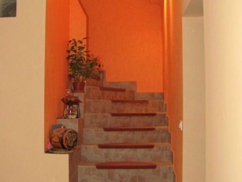 Modern, 2 generációs családi ház ingatlanok
